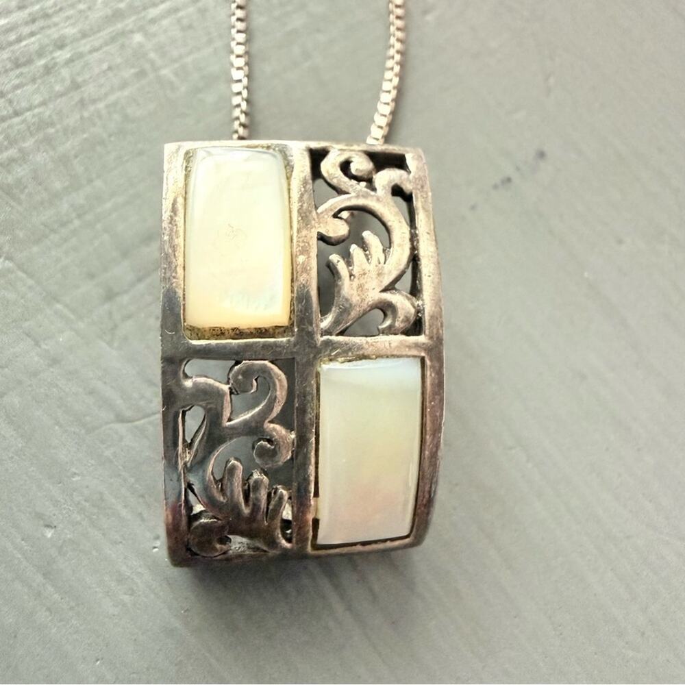 925 Sterling Silver Mother of Pearl Scroll Pendant Box Chain Necklace